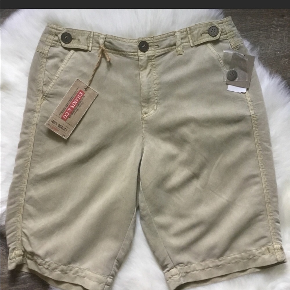 Khaki’s and Co. Bermuda Length Shorts Sz 10P NWT
